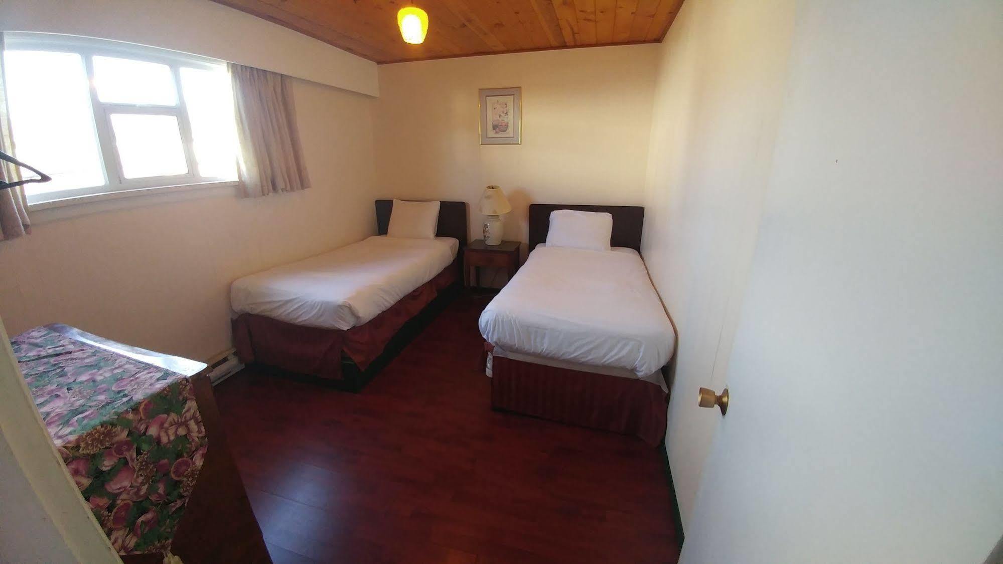 Cozy Court Motel Sechelt Εξωτερικό φωτογραφία